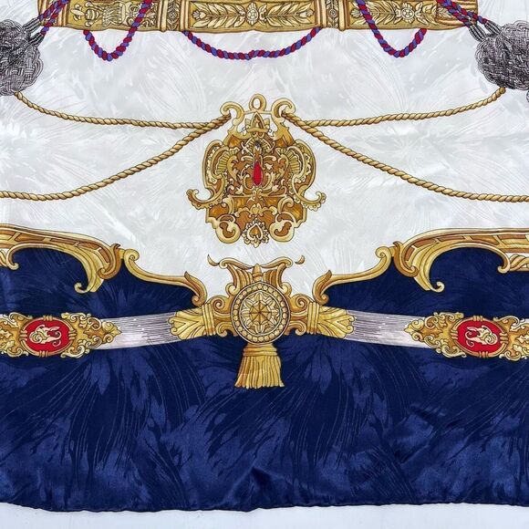 Stunning Silk Grand Uniform Style Scarf hand rolled edges - Picture 5 of 9